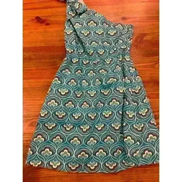 Ellen & Ollie Bright Geometric One Shoulder Dress with Bow, size 8 - Picture 1 of 9